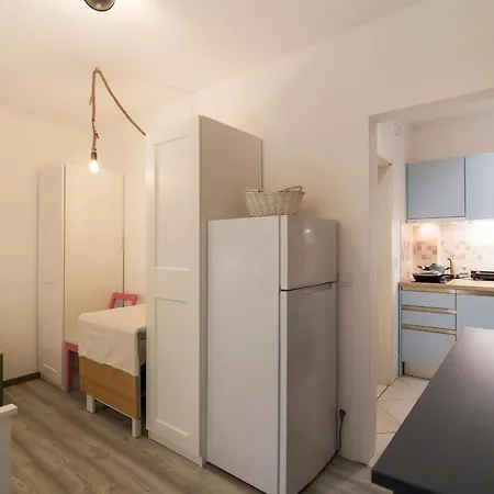 Apartment Sailor's Crib
